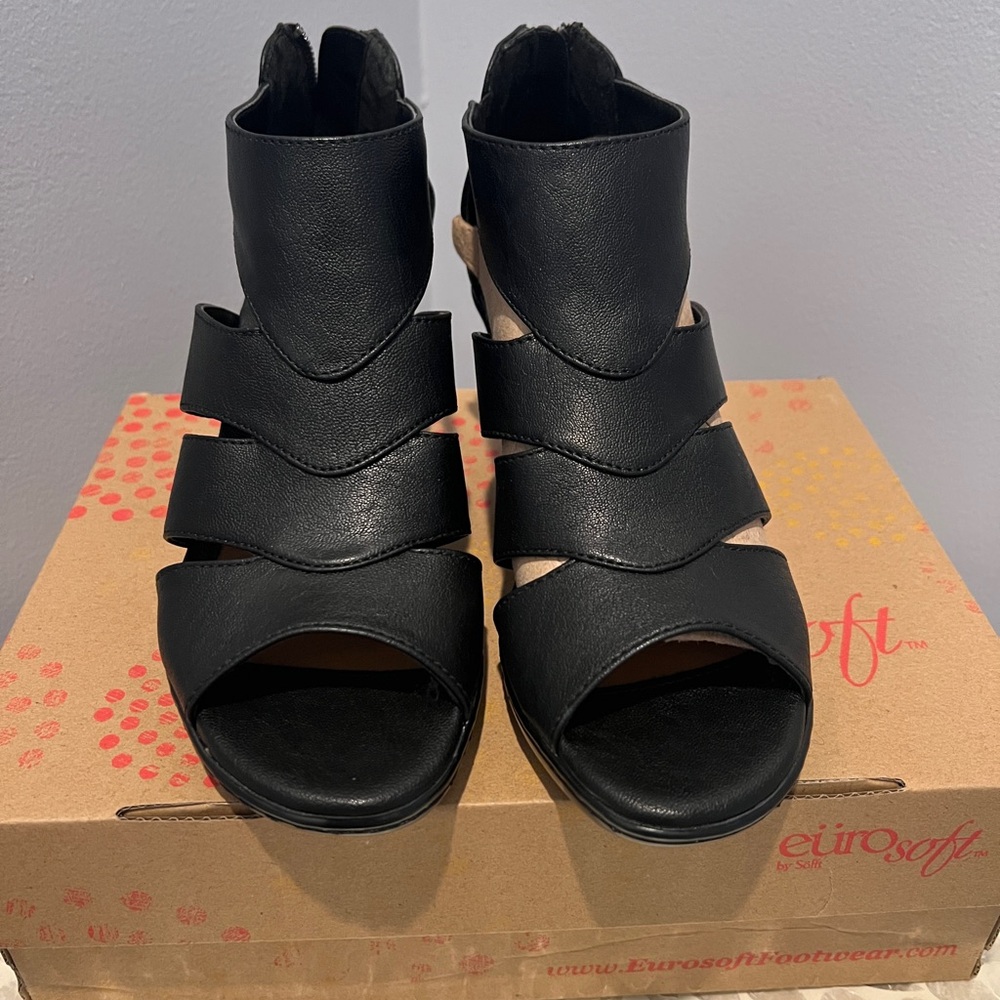 Black Eüro Soft by Soffit Heeled Sandle